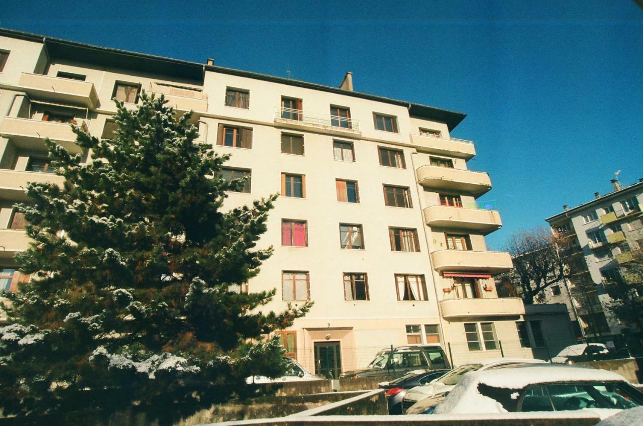 Hello Appartement Annecy Buitenkant foto
